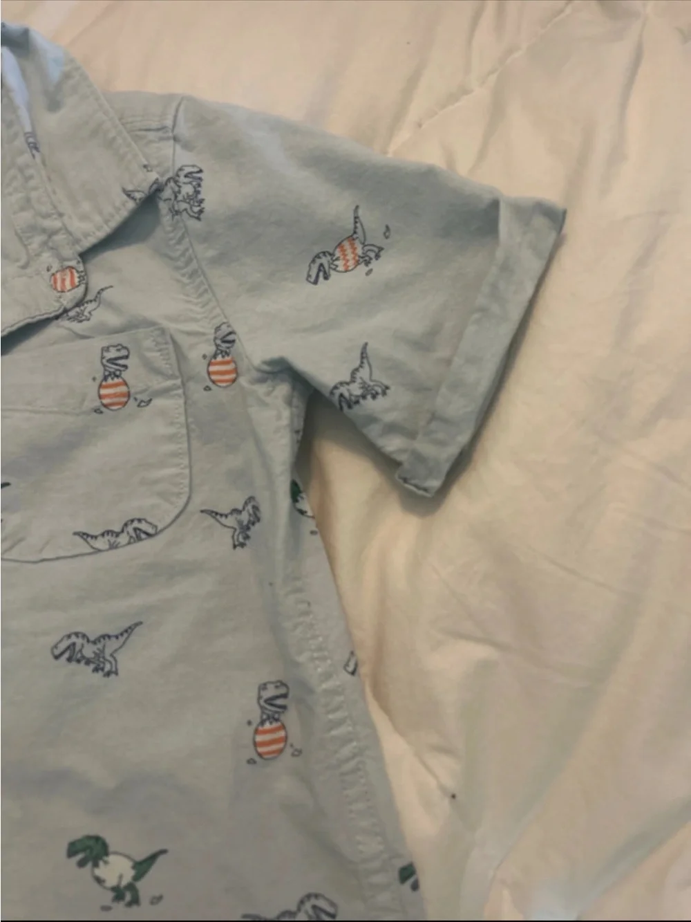 GAP Light Blue Short Sleeve Dino Print Button-Front Shirt Boys size 5